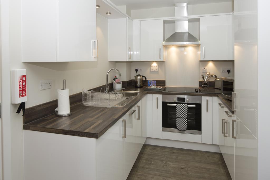 House Of Fisher - Beneficial House Bracknell Quarto foto